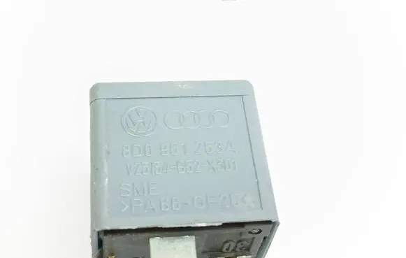 Audi A4 S4 B5 8D Other relay 8D0951253A