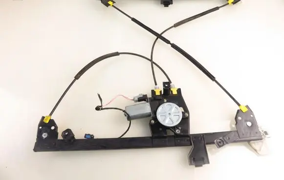 Peugeot Partner Front door window regulator with motor 