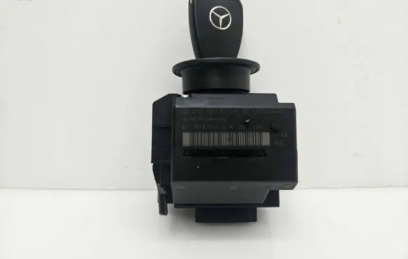 Mercedes-Benz C W203 Ignition lock 2095453108 33002476 8018583041606166