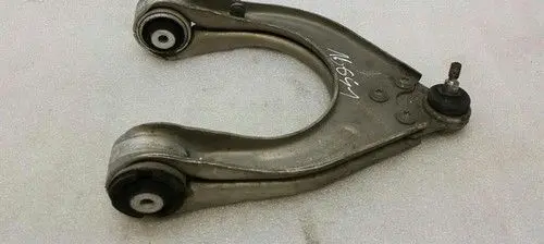 Mercedes-Benz CLS C219 Front lower control arm/wishbone A2113308907