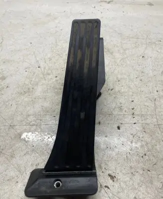 BMW X1 E84 Accelerator throttle pedal 6793743 12037313 6PV00937921