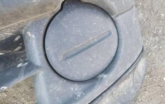 Front bumper lower grill