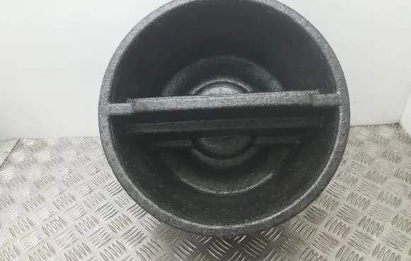 Volkswagen PASSAT B7 Tool box 3C5863470