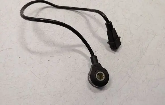 Detonation knock sensor