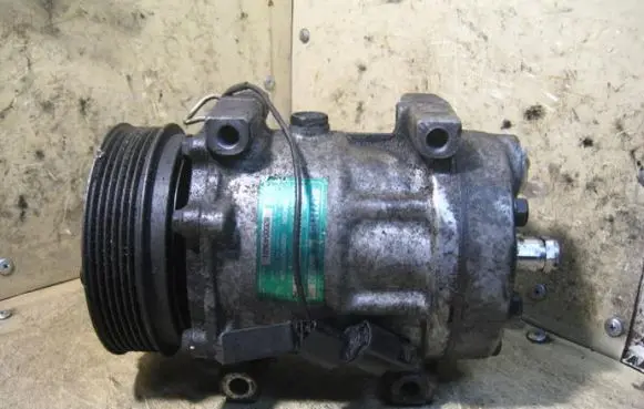 Renault Scenic II - Grand scenic II Air conditioning (A/C) compressor (pump) 8200040681 19DCI SD7H15