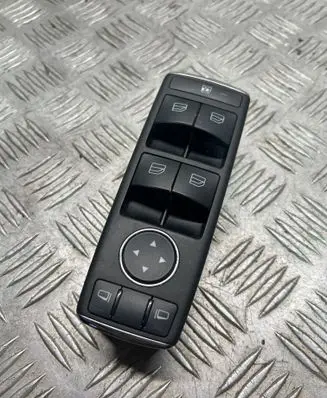 Mercedes-Benz C W204 Electric window control switch A2128208210