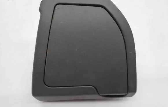 Glove box