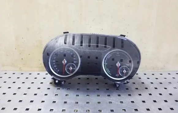 Mercedes-Benz B W246 W242 Speedometer (instrument cluster) A1729028205 0263701022 A2429010001