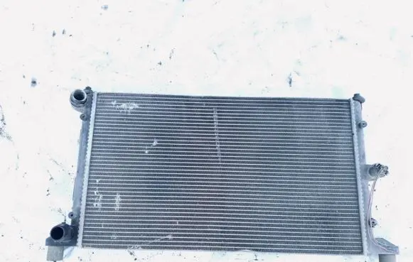 Volkswagen Sharan Coolant radiator 7m3121253b