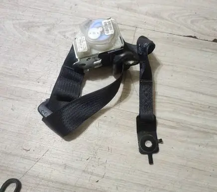 Jeep Grand Cherokee Rear seatbelt 5ME41DX9AA 5WK41DX9AA S209302