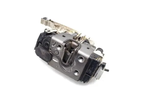Mercedes-Benz Sprinter W901 W902 W903 W904 Rear door lock A9067400735