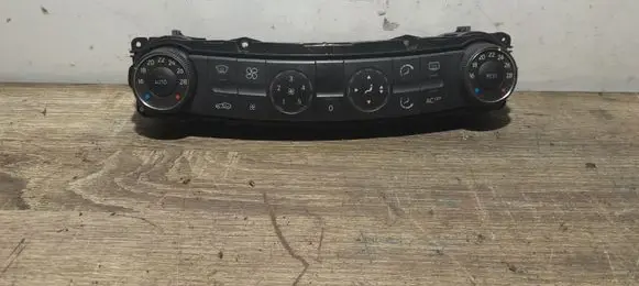 Mercedes-Benz E W211 Climate control unit 2118300385