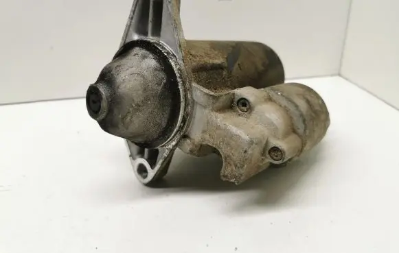 Toyota Avensis T220 Starter motor STX200204