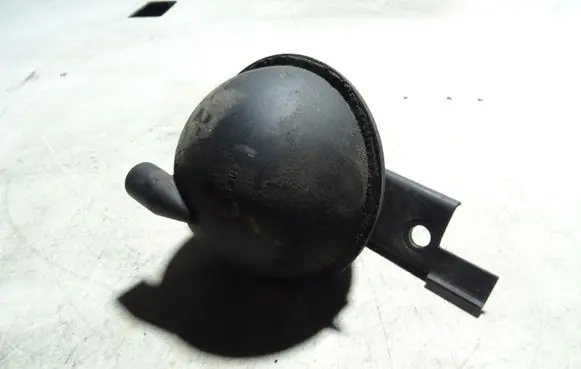 Vacuum air tank