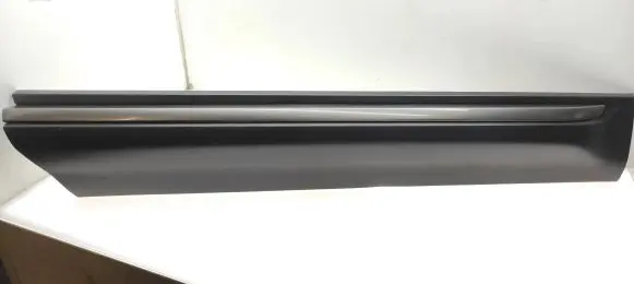 Land Rover Evoque I Front door trim (molding) BJ3221064AC C8C9E