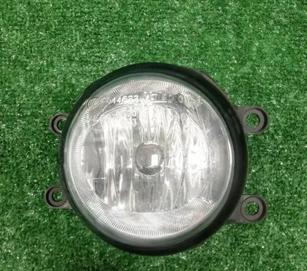 Toyota Avensis T270 Front fog light 812100W050