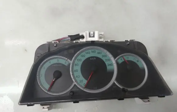 Toyota Corolla Verso E121 Speedometer (instrument cluster) 838000F091