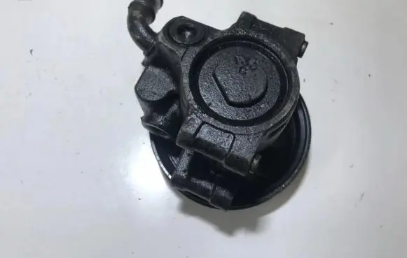 Ford Focus Power steering pump x55 hbd-jc