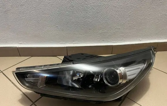 Hyundai i30 fastback Headlight/headlamp I30.III.3.FASTBACK
