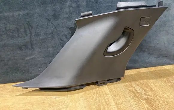 Land Rover Discovery Sport (C) pillar trim FK72519A97B