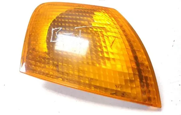 Volkswagen PASSAT B5 Front indicator light 3B0953050
