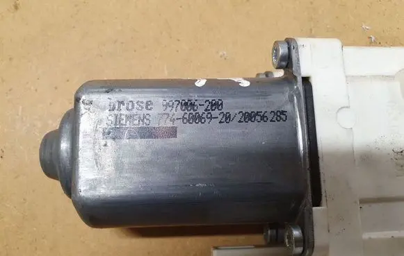 Audi A6 S6 C6 4F Rear door window regulator motor 4F0959802C