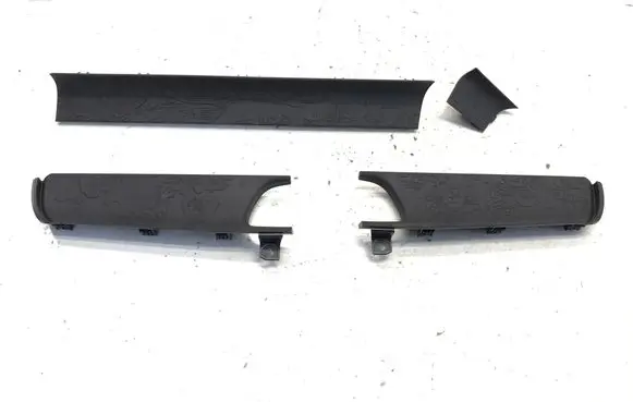 Volvo XC40 Dashboard center trim panel 31442666 31442665 30747394