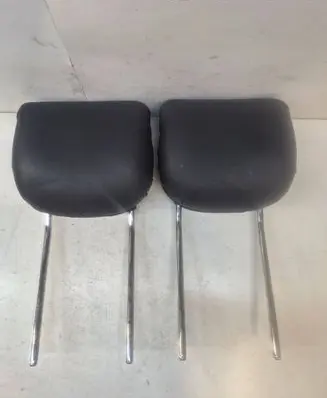 Mercedes-Benz S W220 Front seat headrest 