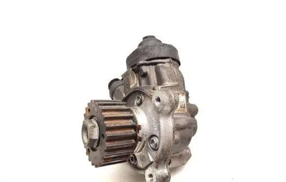 Audi A5 Fuel injection high pressure pump 04L130755E 0445010538