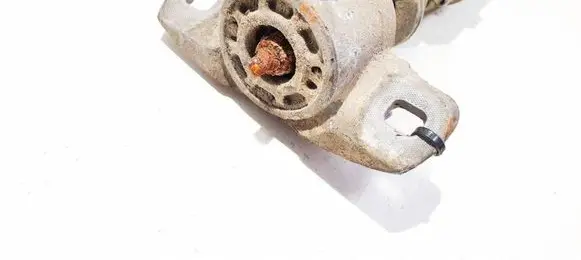 Peugeot 3008 I Coil spring mount 