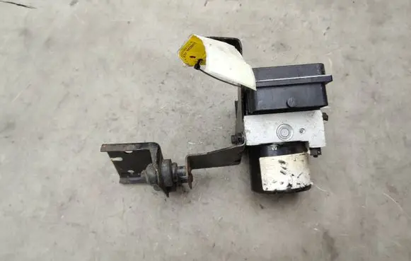 Volkswagen Fox ABS Pump 5Z0614117B 0265234626 5Z0907379A