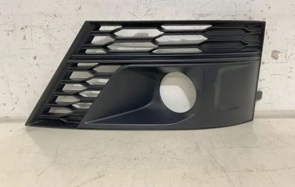 Audi A8 S8 D5 Front fog light trim/grill 4N0807679G