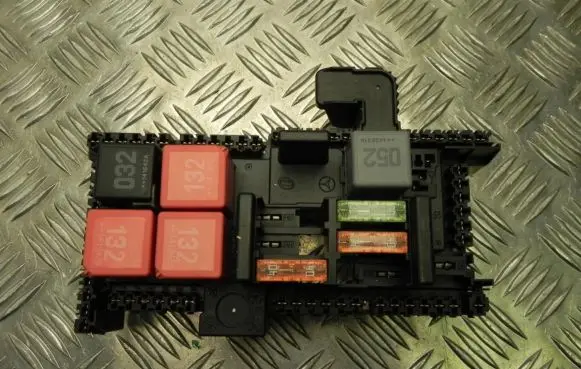 Mercedes-Benz C AMG W205 Fuse box set A2059068501 K758