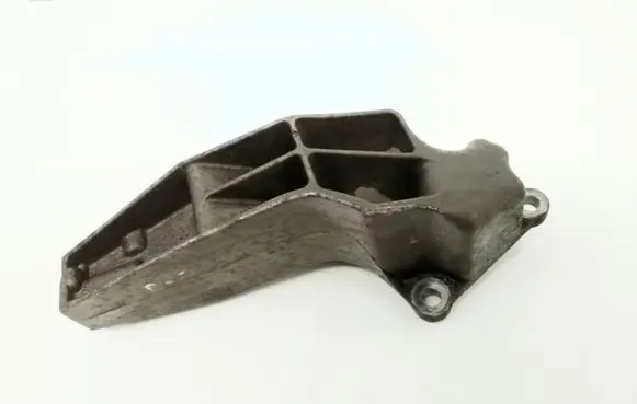 Mercedes-Benz Vaneo W414 Gearbox mounting bracket A1682410901
