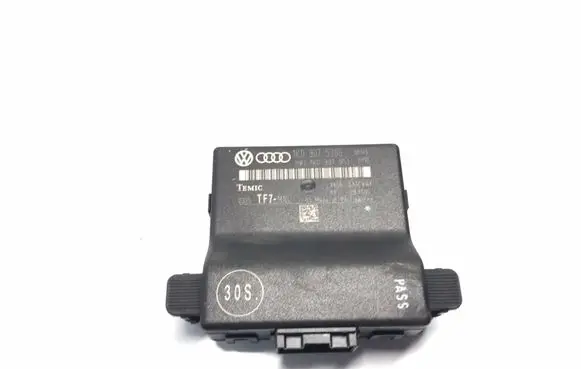 Audi A3 S3 8P Gateway control module 1K0907530G K1064