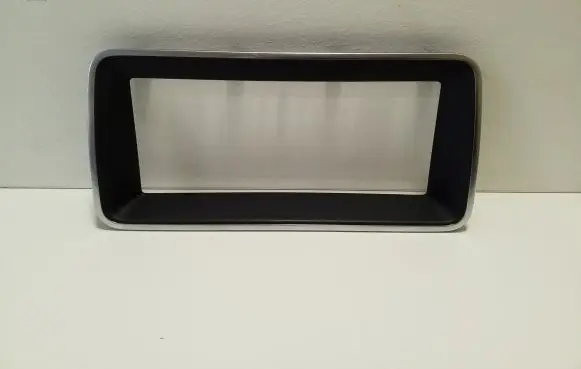 Land Rover Evoque II Radio/GPS head unit trim K8D2189331