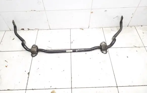 Mercedes-Benz CLS C218 X218 Front anti-roll bar/sway bar A2183230365