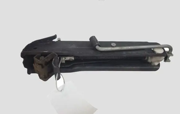 Volkswagen PASSAT B6 Lift Jack 3C0011031B