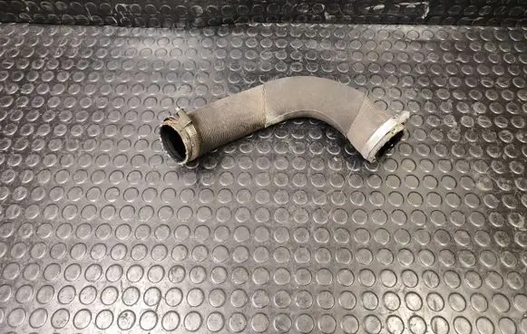 Audi A8 S8 D4 4H Intercooler hose/pipe 4H0145709S