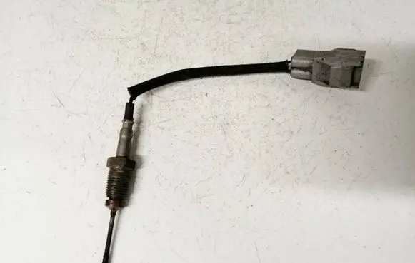 Exhaust gas temperature sensor