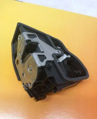 BMW X5 E70 Front door lock A046998