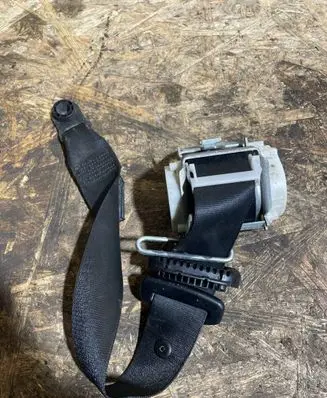 Jaguar XF Front seatbelt 9X23F611B09AD 34086312