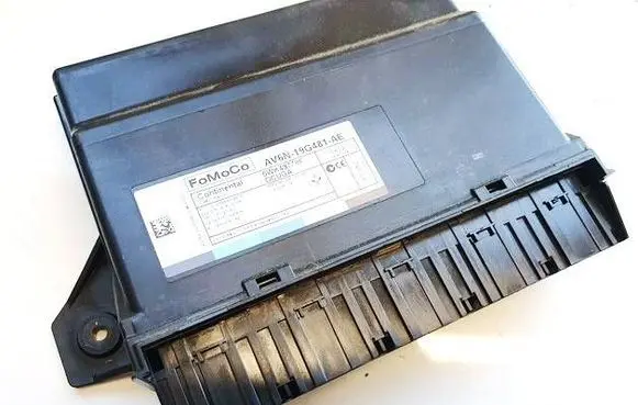 Ford Grand C-MAX Comfort/convenience module AV6N19G481AE