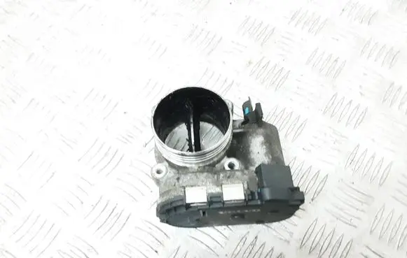 Volvo V70 Throttle valve 8692720