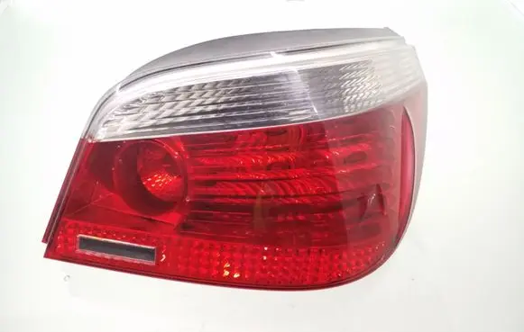 BMW 5 E60 E61 Rear/tail lights 6910768