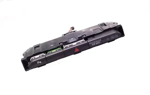 Volkswagen PASSAT B8 Hazard light switch 3G1853770A