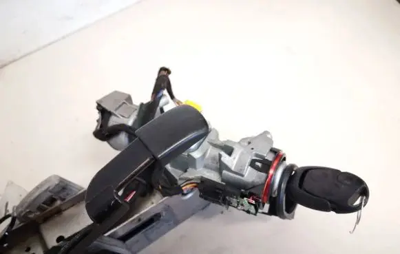 Ford Mondeo MK IV Ignition lock