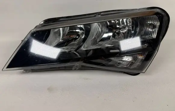Skoda Superb B8 (3V) Headlight/headlamp 3V1941015