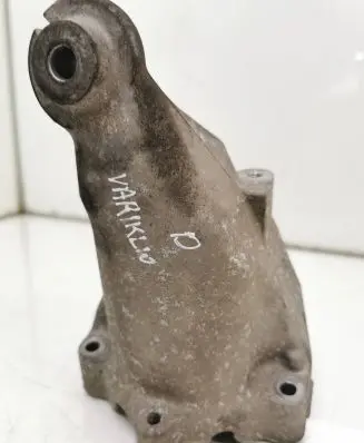 Mercedes-Benz E W212 Engine mounting bracket A6512233404 AC46000 Gd01555