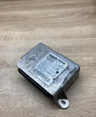 Renault Scenic II - Grand scenic II Airbag control unit/module 8200411015A